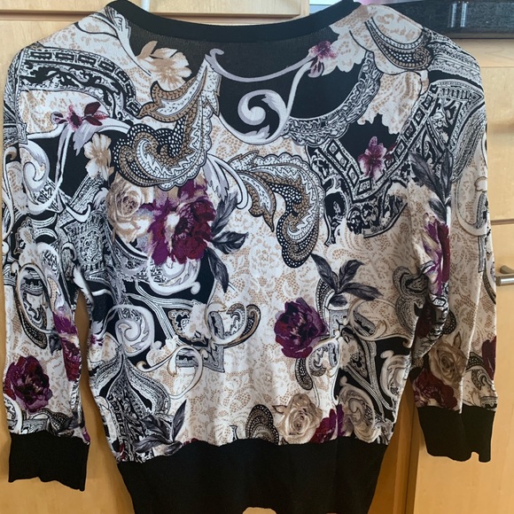 Beautiful Cardigan - Picture 2 of 3